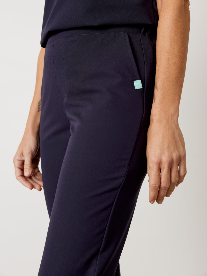 EVA RE-GARDE™ - NAVY - 7/8 Scrub Pants - SILVADUR™