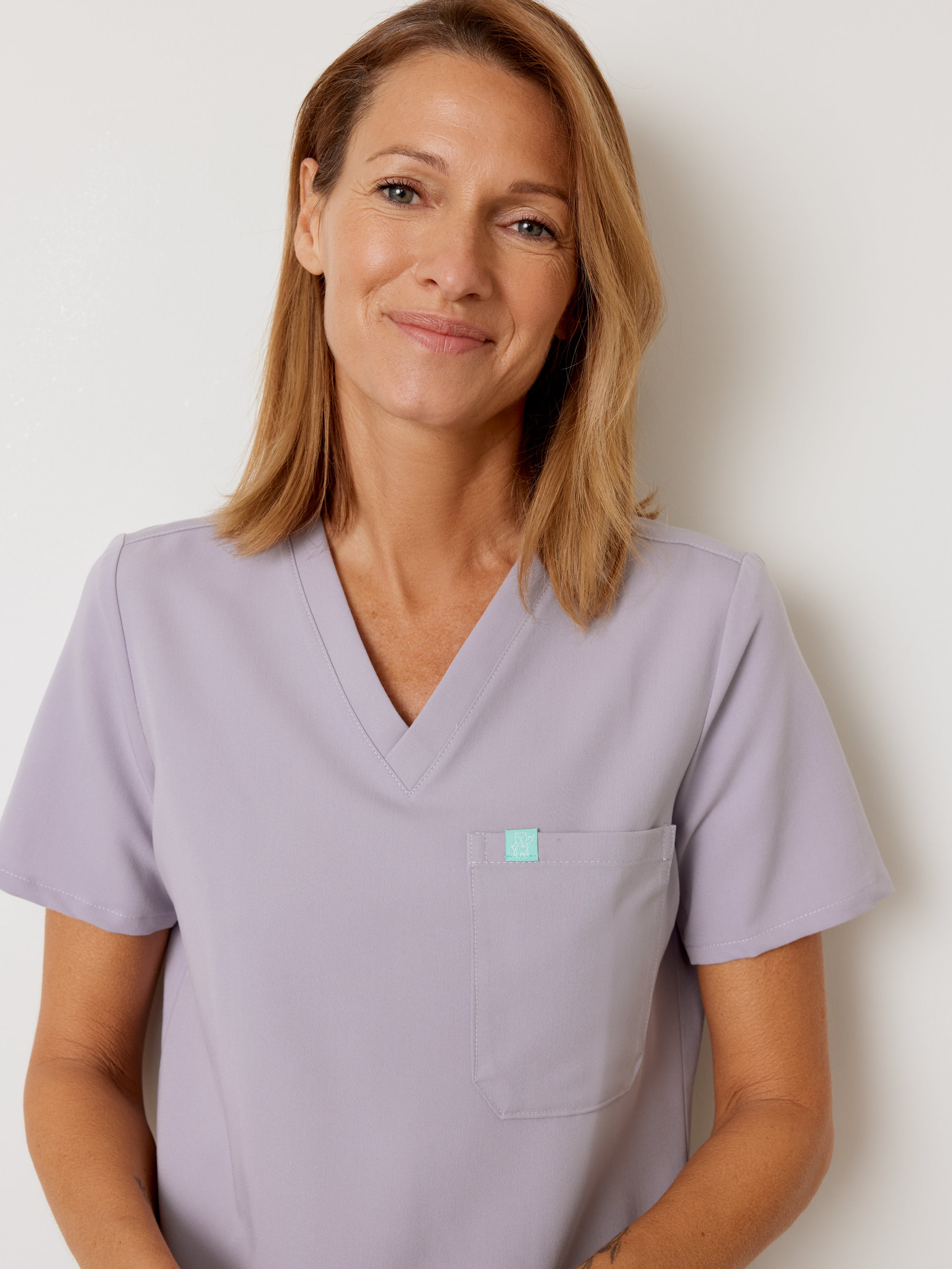 GABRIELLE RE-GARDE™ - PEARL - One Pocket Scrub Top - SILVADUR™ - Final Sale