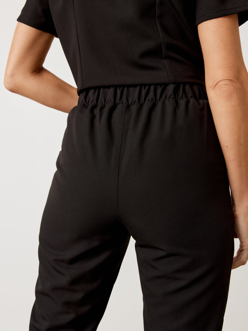 EVA RE-GARDE™ - BLACK - 7/8 Scrub Pants