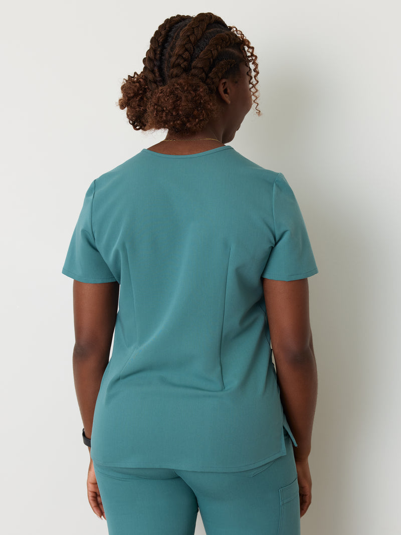 CHLOE RE-GARDE™ - AZUL LAGUNA - Blusa médica de tres bolsillos - SILVADUR™