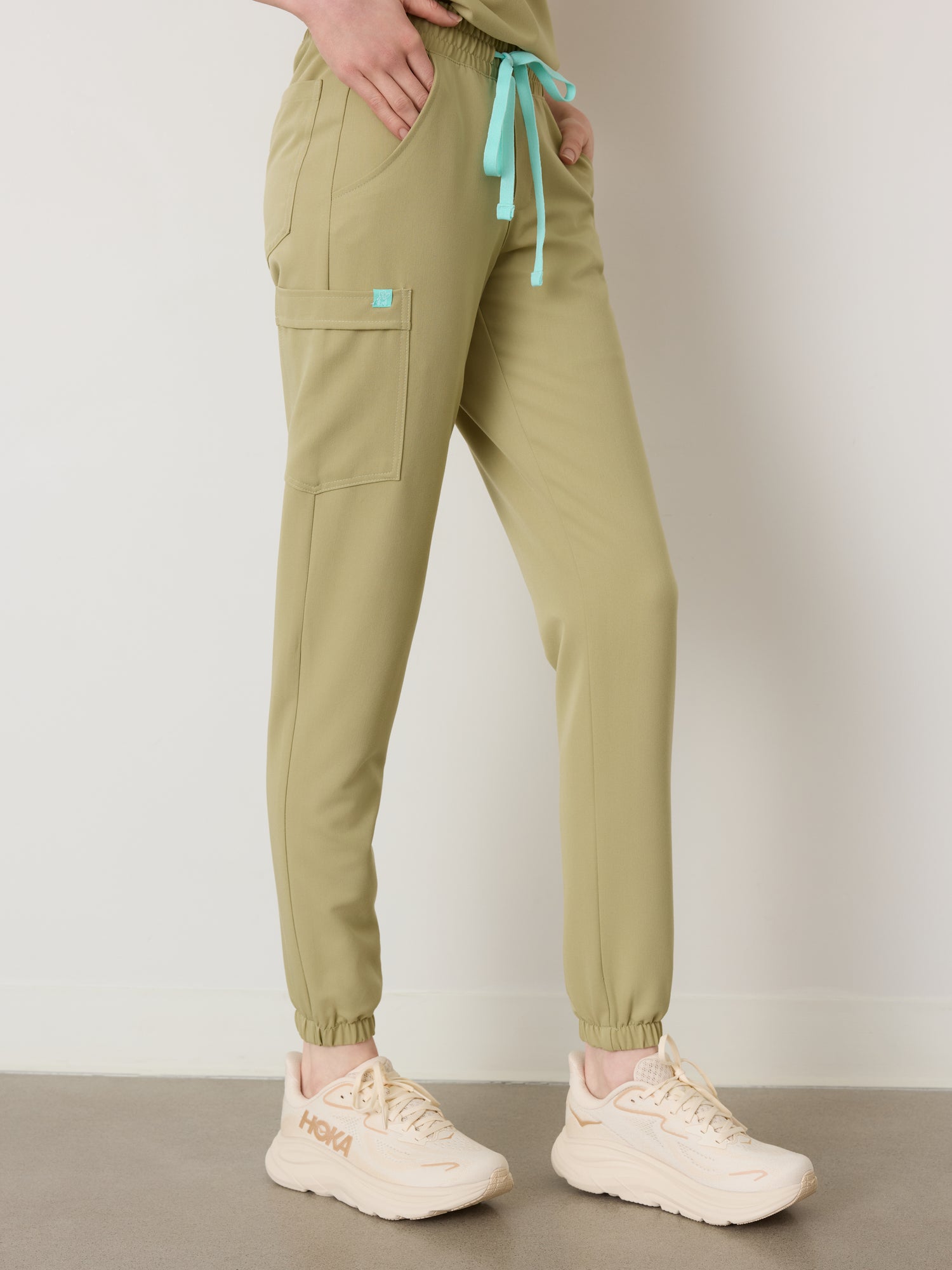ROSIE RE-GARDE™ - SAGE - Pantalón médico deportivo - SILVADUR™