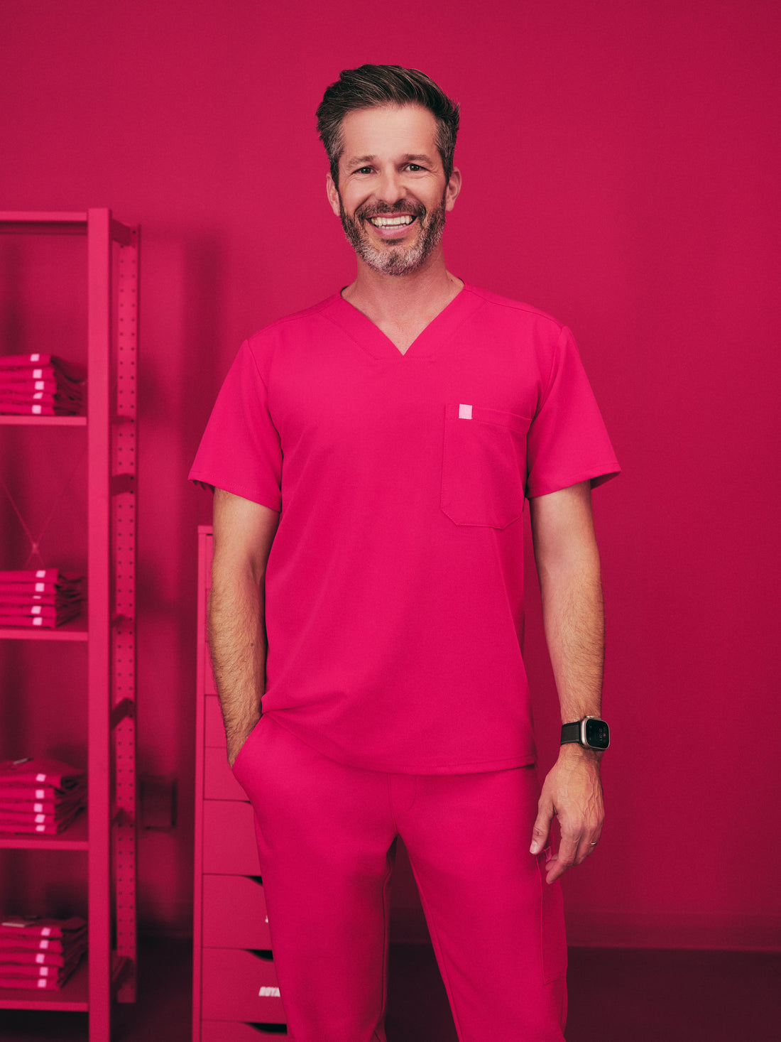 LOGAN RE-GARDE™ - VIBRANT FUCHSIA - One Pocket Men's Scrub Top - SILVADUR™