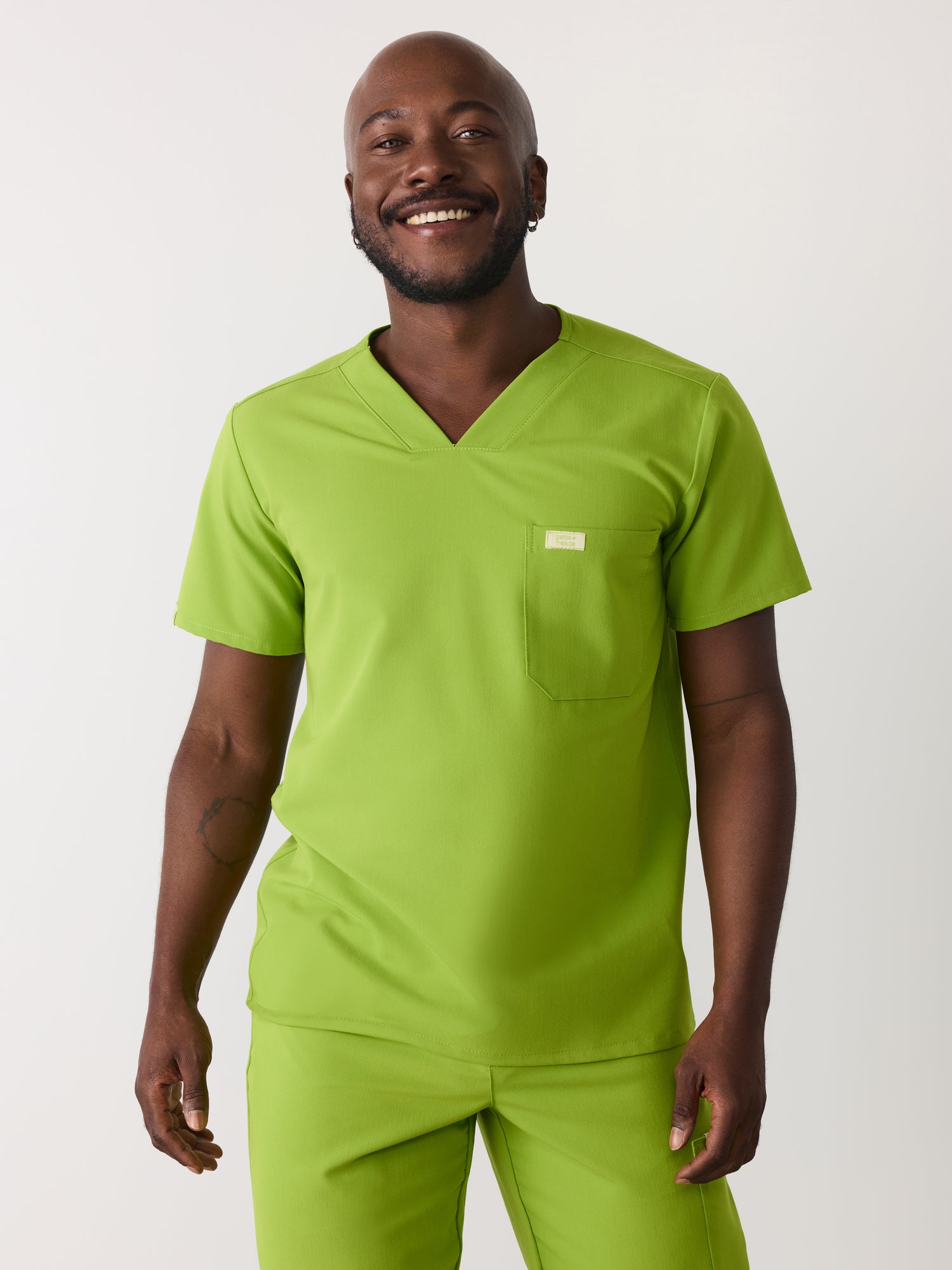 LOGAN RE-GARDE™ - GRUMPY GREEN - One Pocket Men's Scrub Top - SILVADUR™ - Final Sale