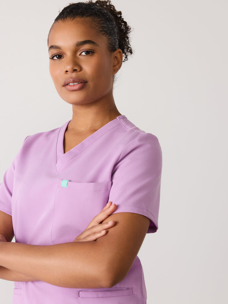 LIV RE-GARDE™ - LILAC - Three Pockets Scrub Top - SILVADUR™