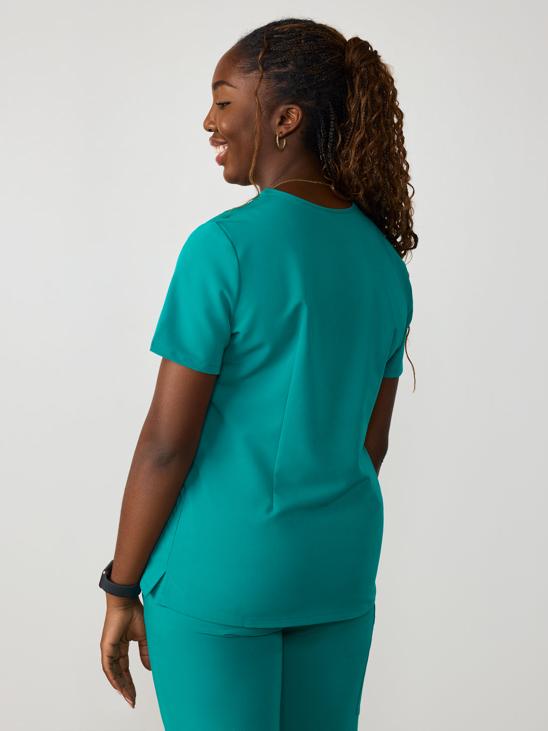 GABRIELLE RE-GARDE™ - ARCTIC MINT - One Pocket Scrub Top - SILVADUR™