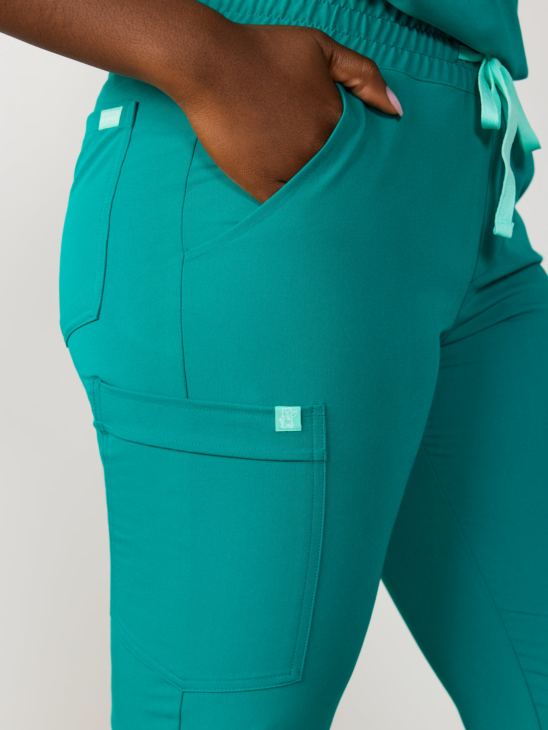 ROSIE RE-GARDE™ - ARCTIC MINT - Jogger Scrub Pants - SILVADUR™