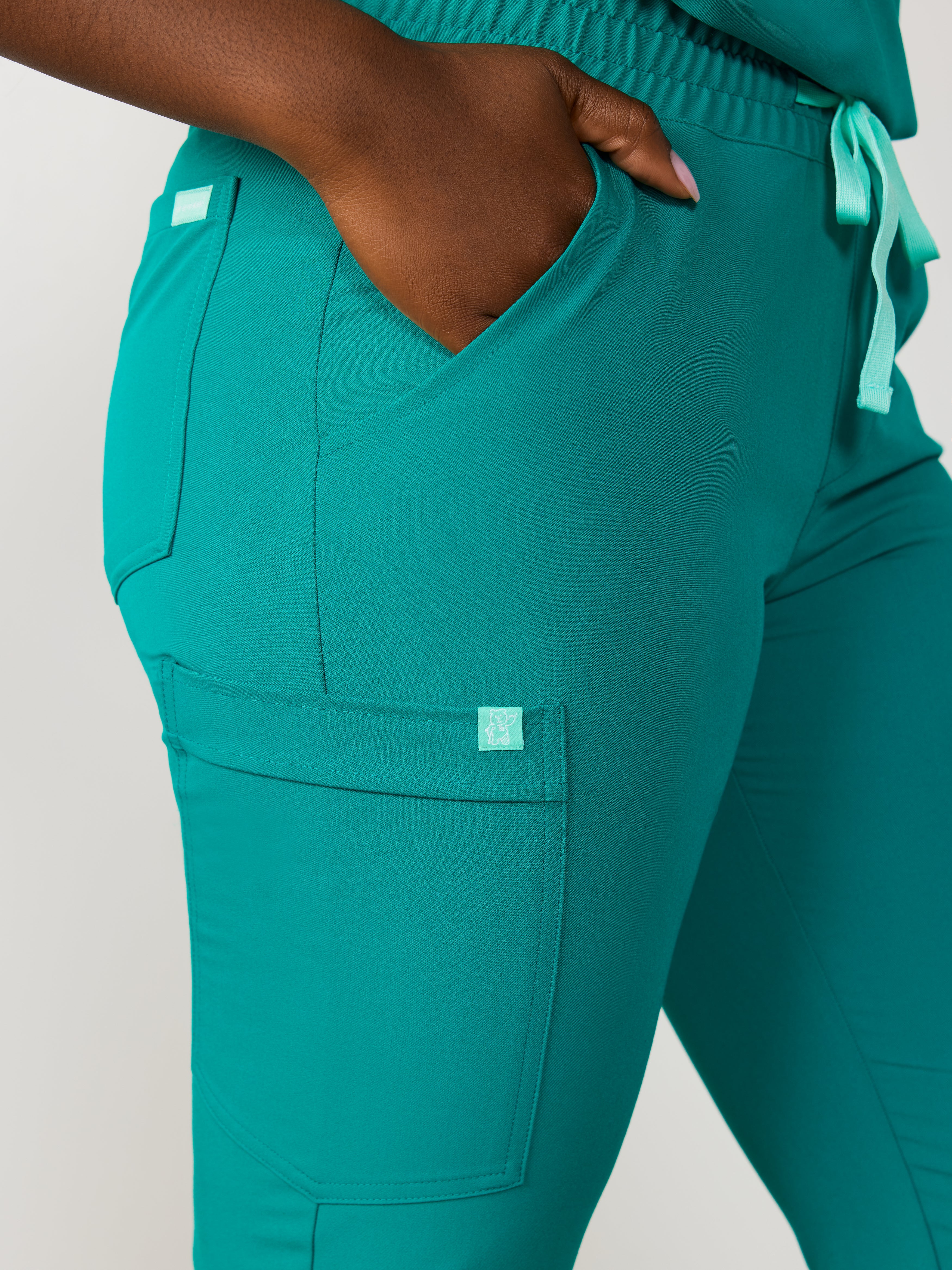 ROSIE RE-GARDE™ - ARCTIC MINT - Jogger Scrub Pants - SILVADUR™