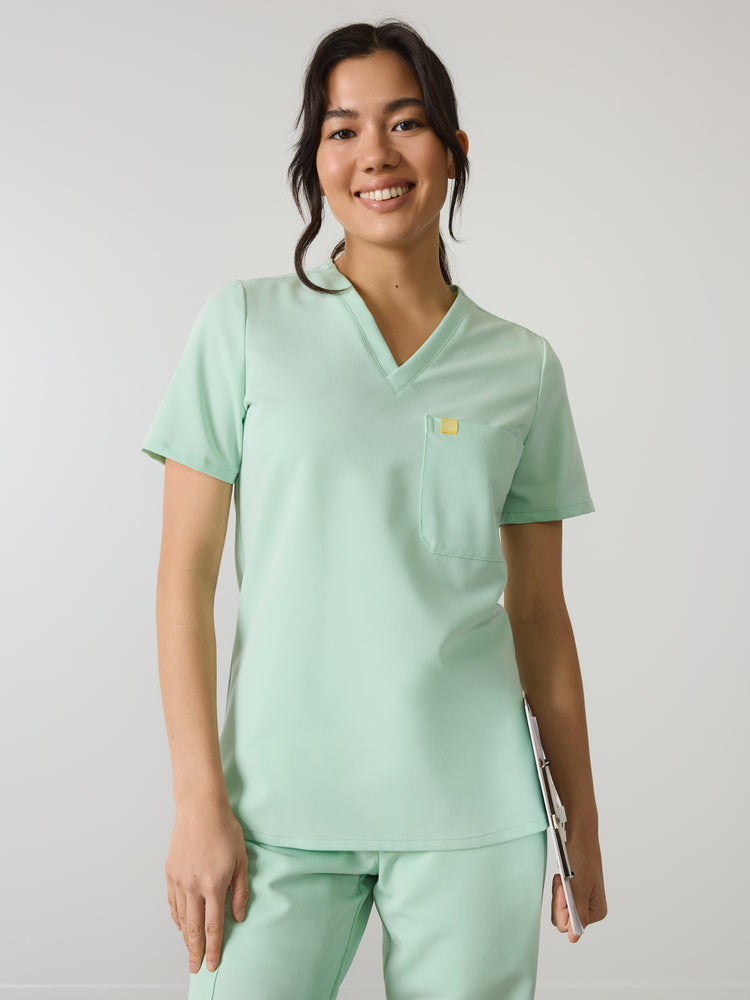 GABRIELLE RE-GARDE™ - MISTY MINT - One Pocket Scrub Top - SILVADUR™ - Final Sale