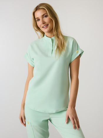 CHARLIE RE-GARDE™ - MISTY MINT - Mandarine Collar Scrub Top - SILVADUR™