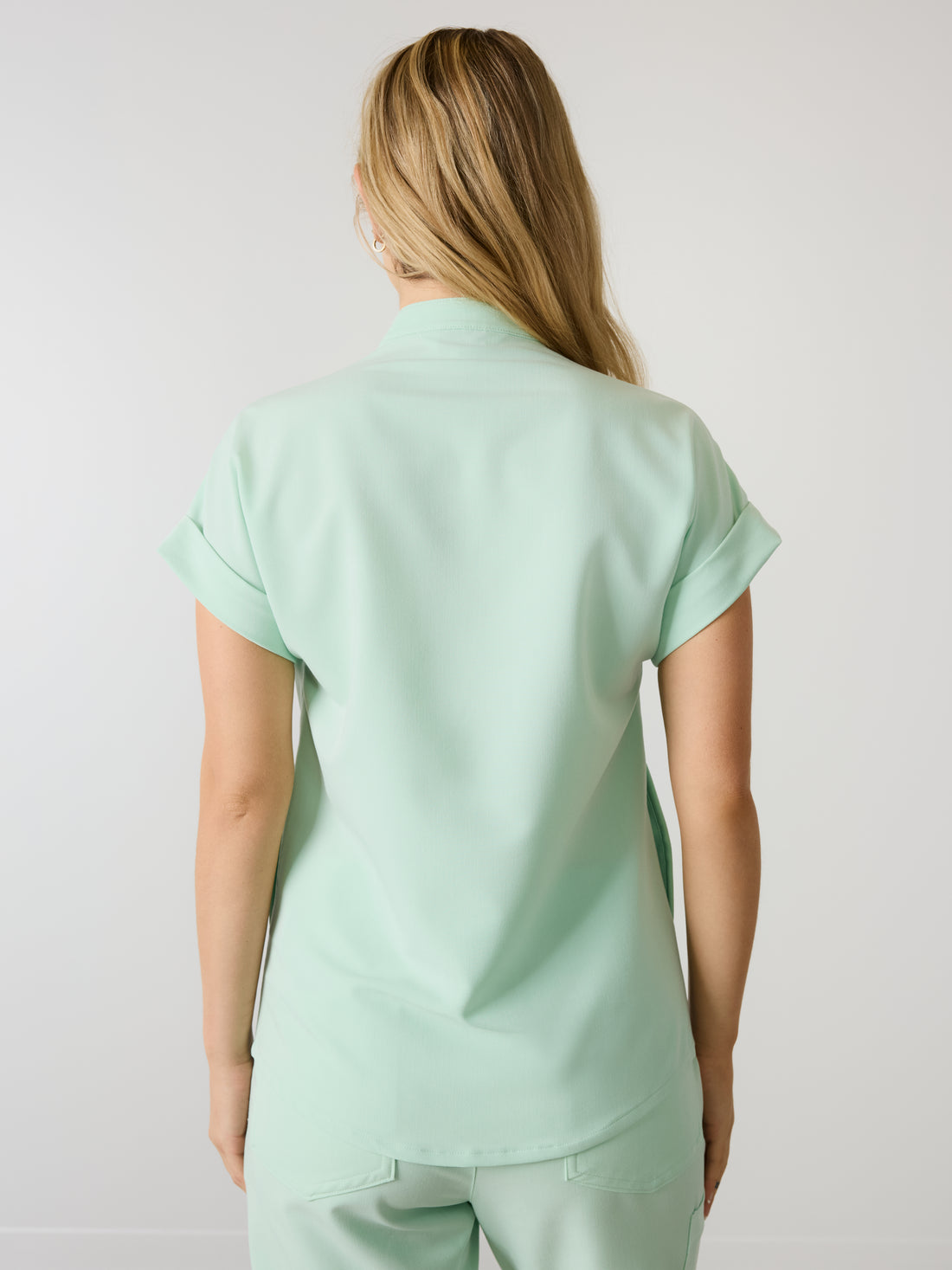 CHARLIE RE-GARDE™ - MISTY MINT - Mandarine Collar Scrub Top - SILVADUR™