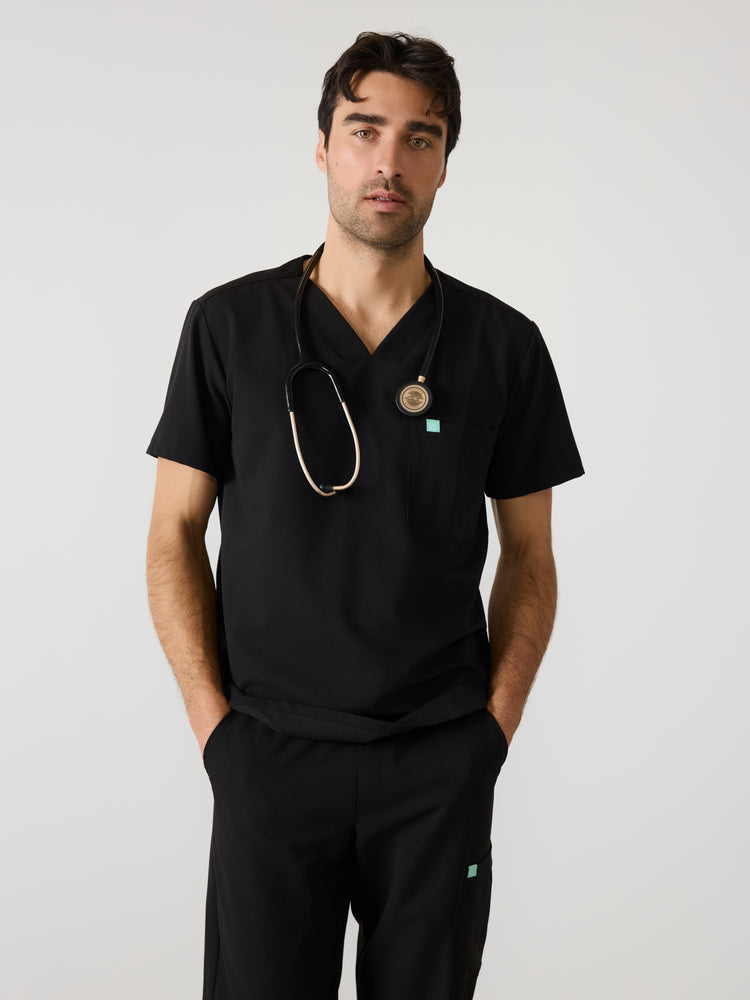 LOGAN RE-GARDE™ - BLACK - One Pocket Men's Scrub Top - SILVADUR™