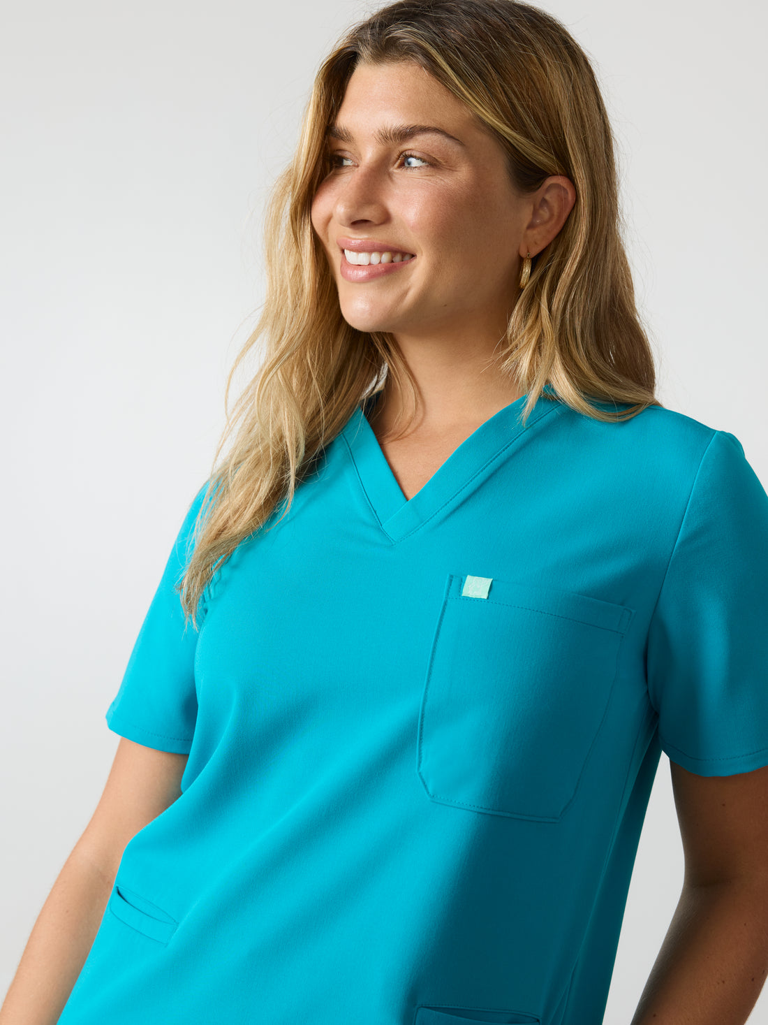 LIV RE-GARDE™ - PARADISE BLUE - Three Pockets Scrub Top - SILVADUR™