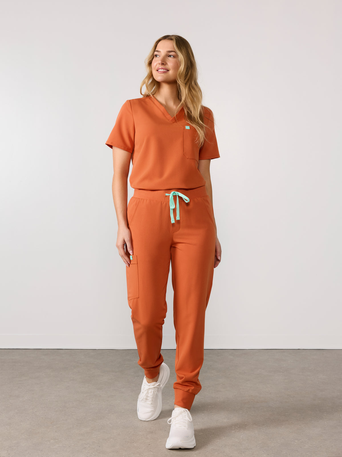 DEMI RE-GARDE™ - CRÈME BRÛLÉE - Jogger Scrub Pants - SILVADUR™