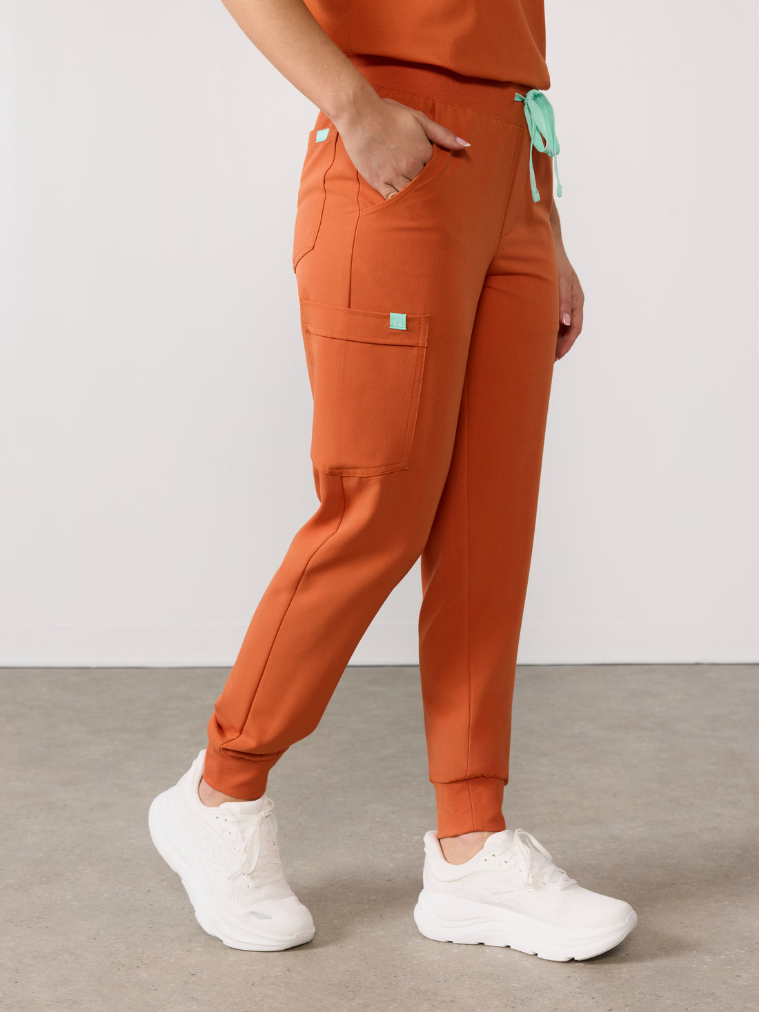 DEMI RE-GARDE™ - CRÈME BRÛLÉE - Jogger Scrub Pants - SILVADUR™