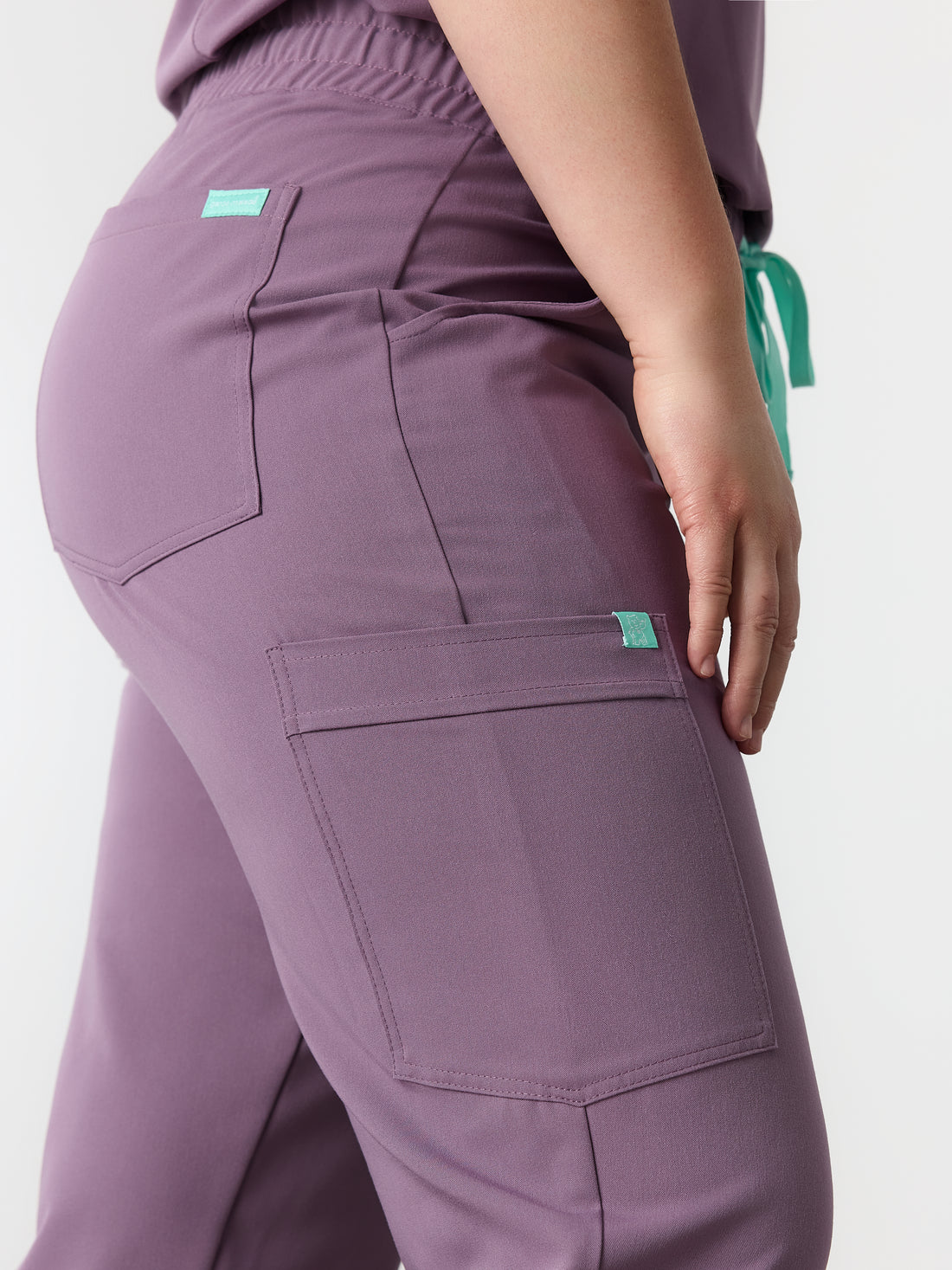JULIETA RE-GARDE™ - MORADO POLVOROSO - Pantalón médico de corte recto - VENTA FINAL