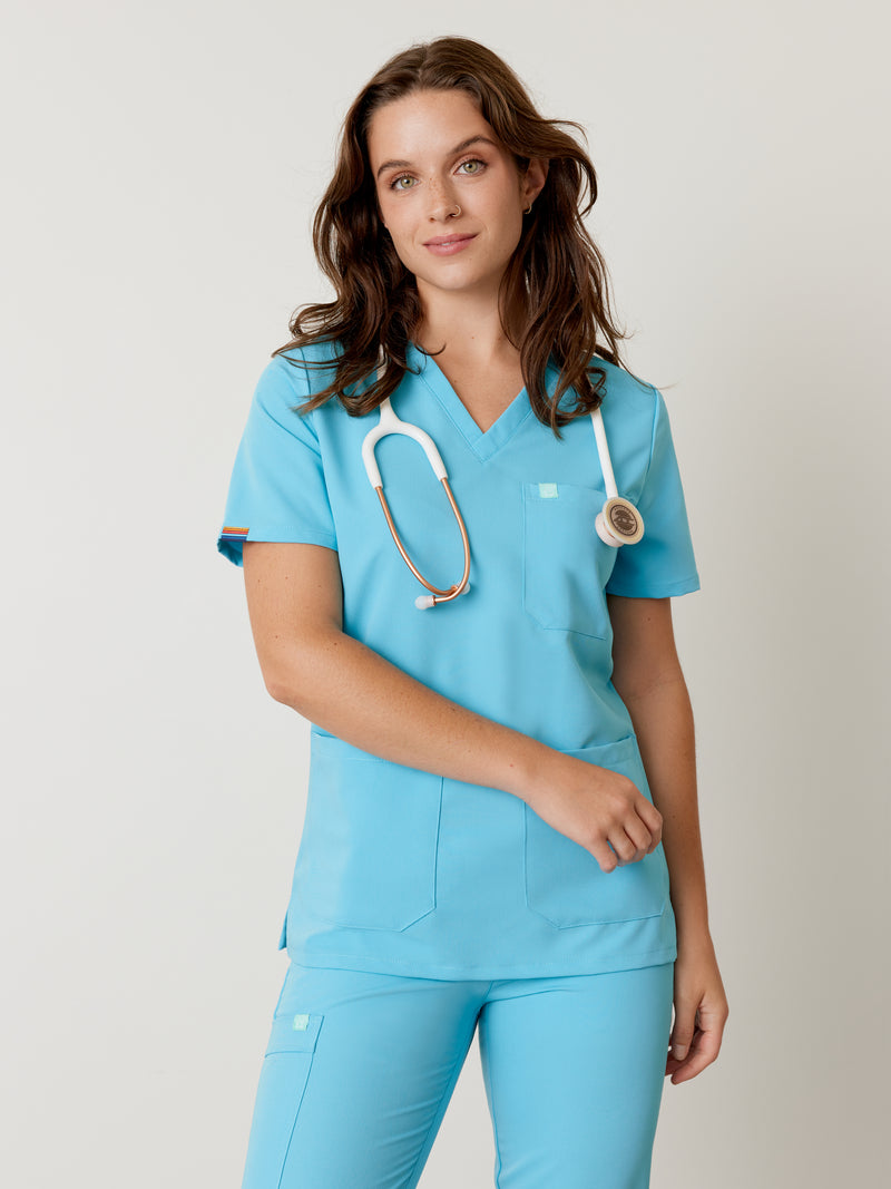 CHLOE RE-GARDE™ - RETRO BLUE - Three Pockets Scrub Top