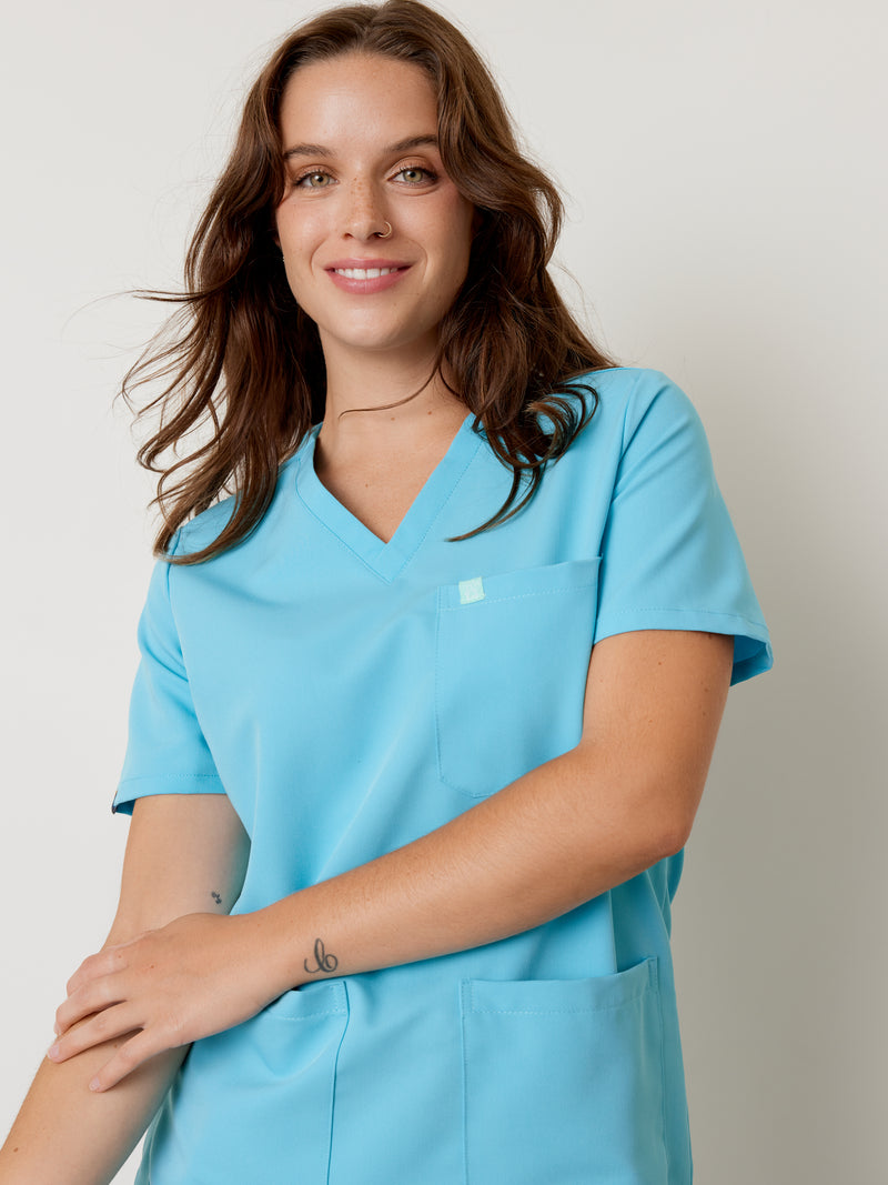 CHLOE RE-GARDE™ - RETRO BLUE - Three Pockets Scrub Top