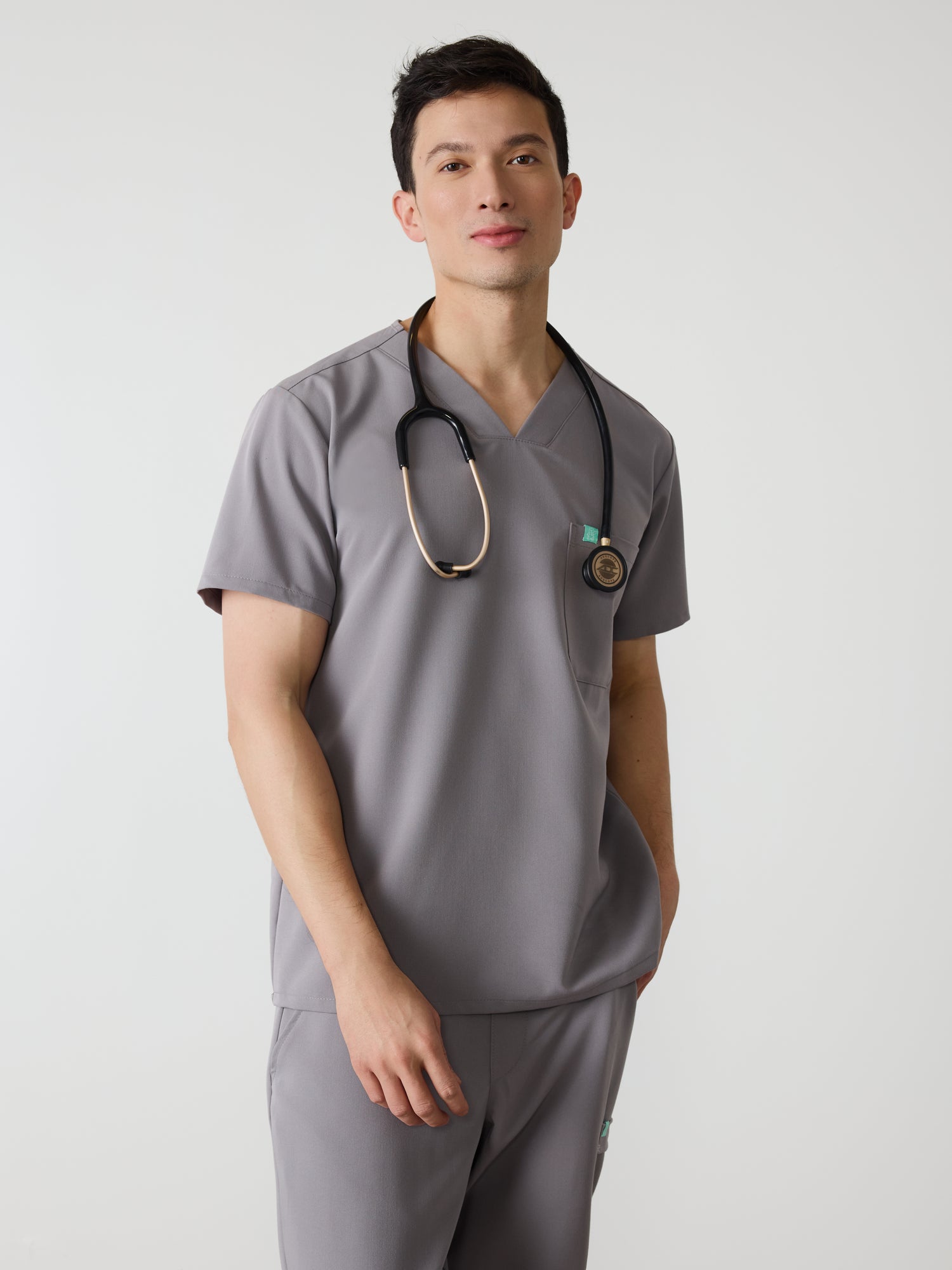 LOGAN RE-GARDE™ - ECLIPSE GREY - One Pocket Men's Scrub Top - SILVADUR™