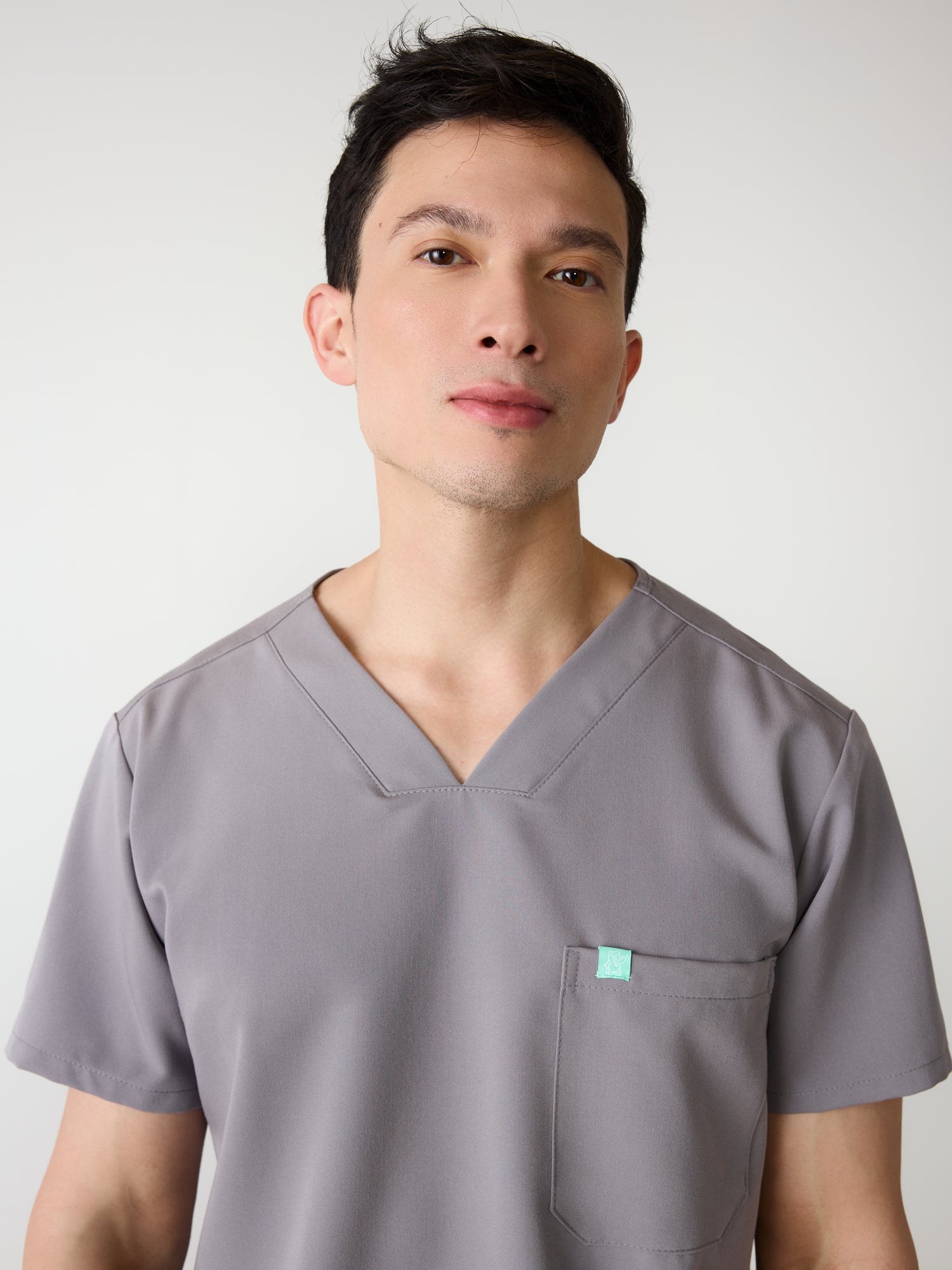 LOGAN RE-GARDE™ - ECLIPSE GREY - One Pocket Men's Scrub Top - SILVADUR™