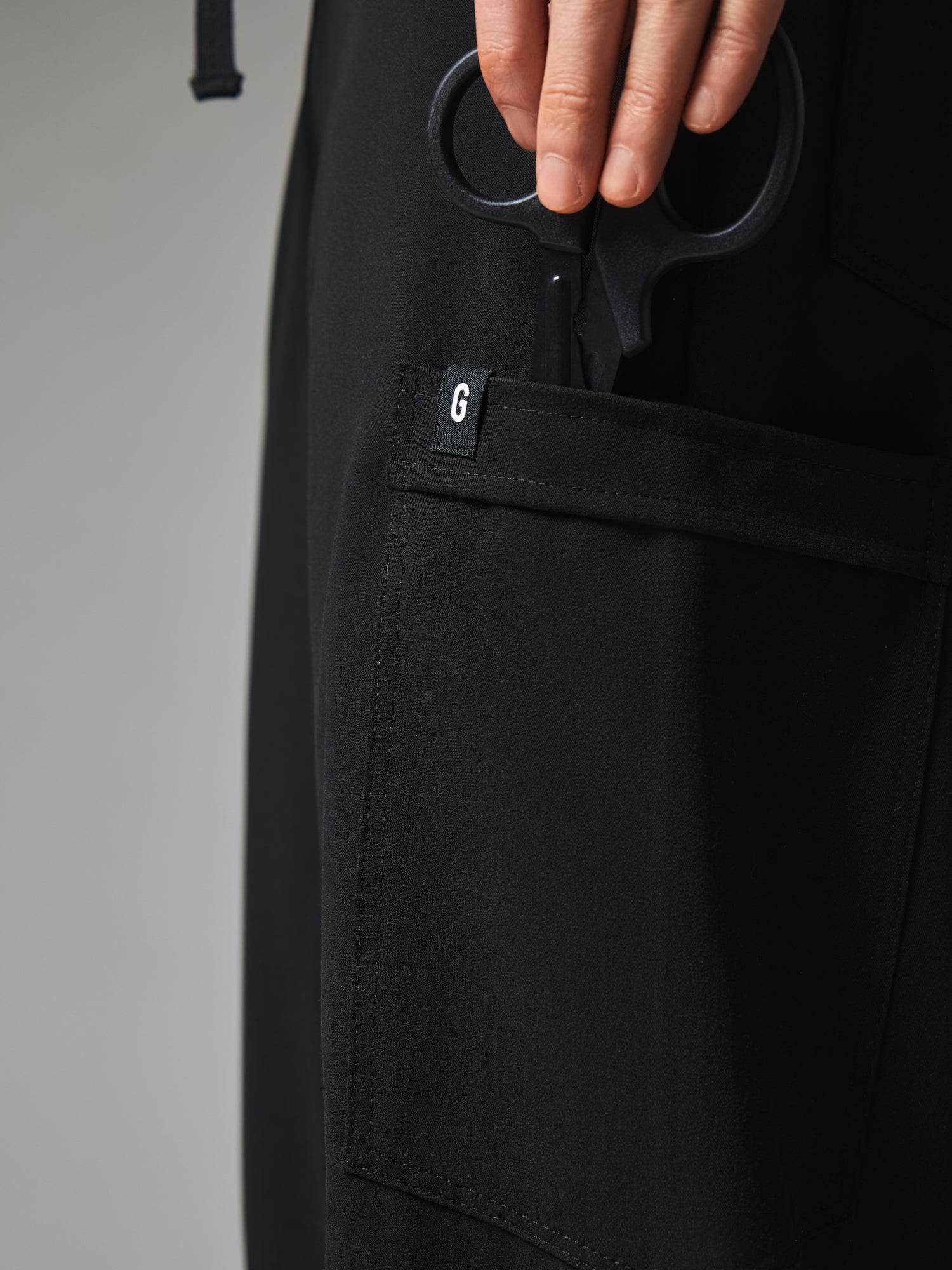 NATHAN GARDE™ - BLACK - Six Pockets Men's Jogger Pants - SILVADUR™