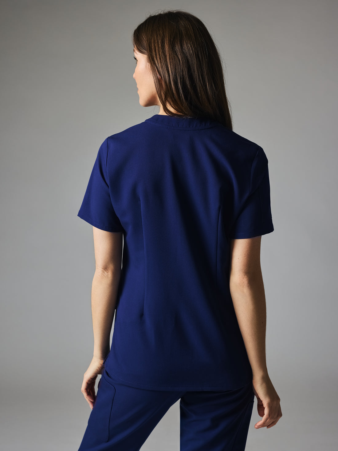 SOFIA GARDE™ - MODERN NAVY - Six Pockets Scrub Top - SILVADUR™