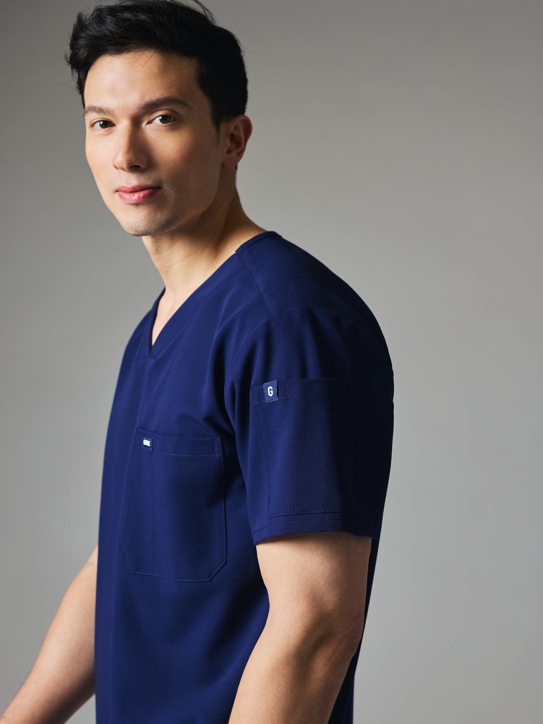 JOHN GARDE™ - MODERN NAVY - Six Pockets Men's Scrub Top - SILVADUR™
