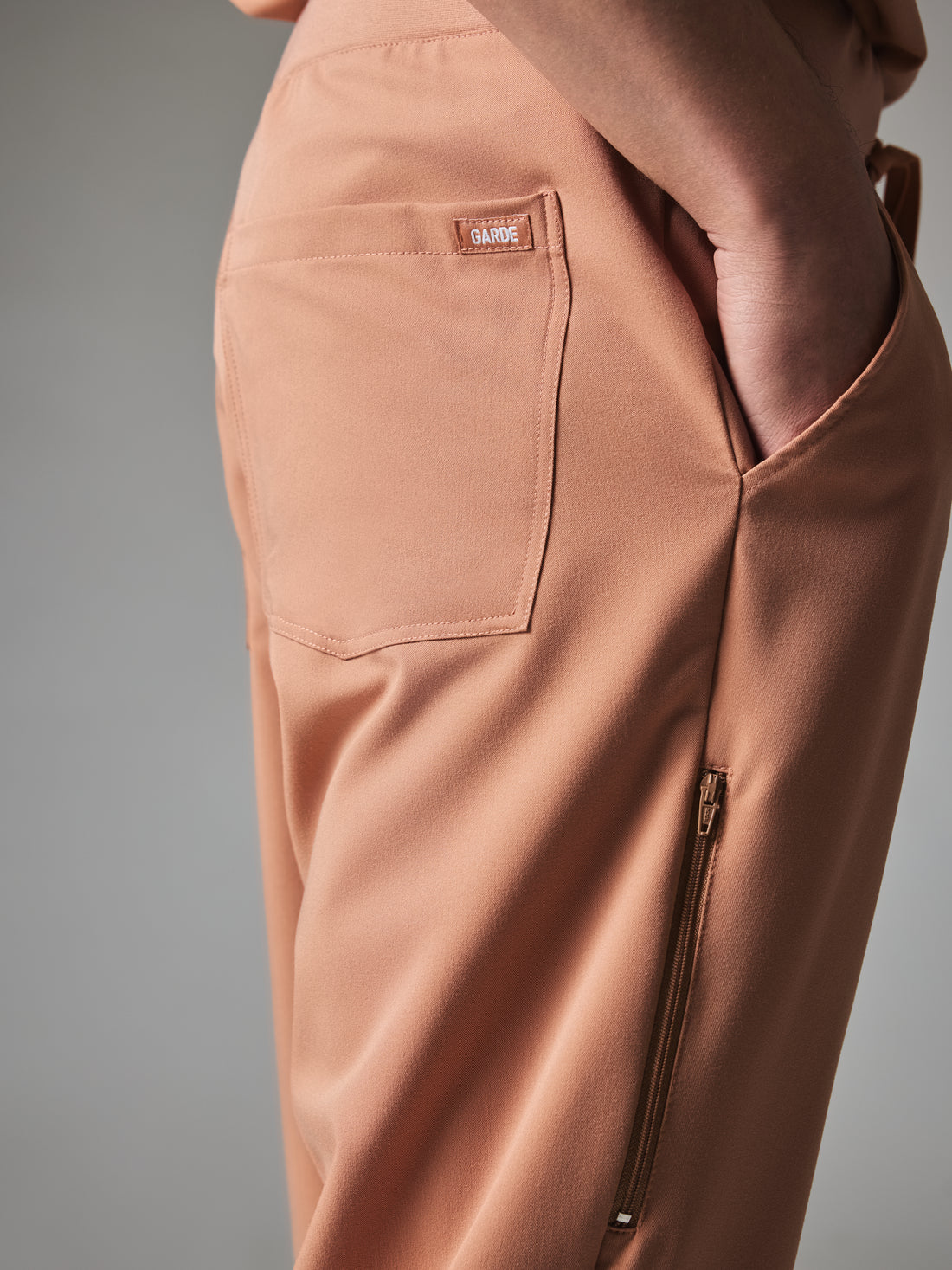 NATHAN GARDE™ - MOCHA - Six Pockets Men's Jogger Pants - SILVADUR™