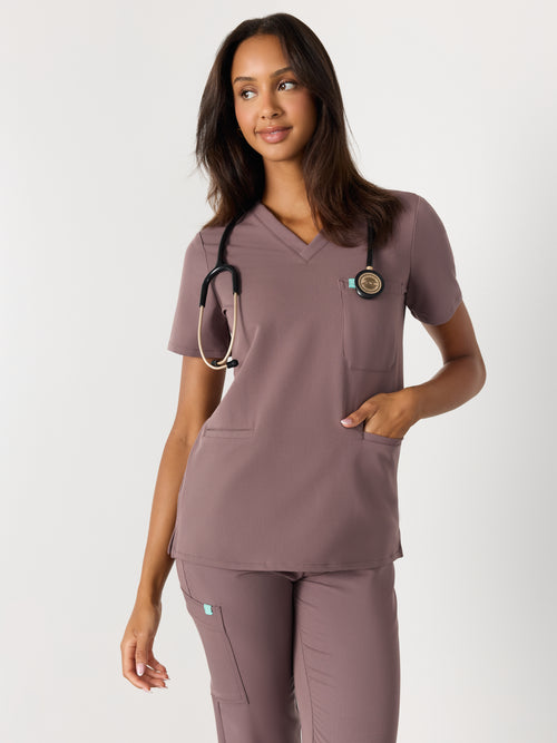 LIV RE-GARDE™ - SOFT PLUM - Three Pockets Scrub Top - SILVADUR™