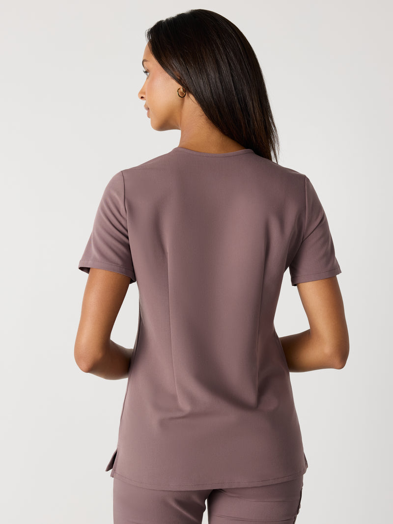 LIV RE-GARDE™ - SOFT PLUM - Three Pockets Scrub Top - SILVADUR™