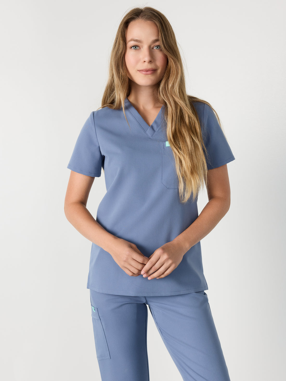 GABRIELLE RE-GARDE™ - HORIZONTE AZUL - Blusa médica de un bolsillo - SILVADUR™