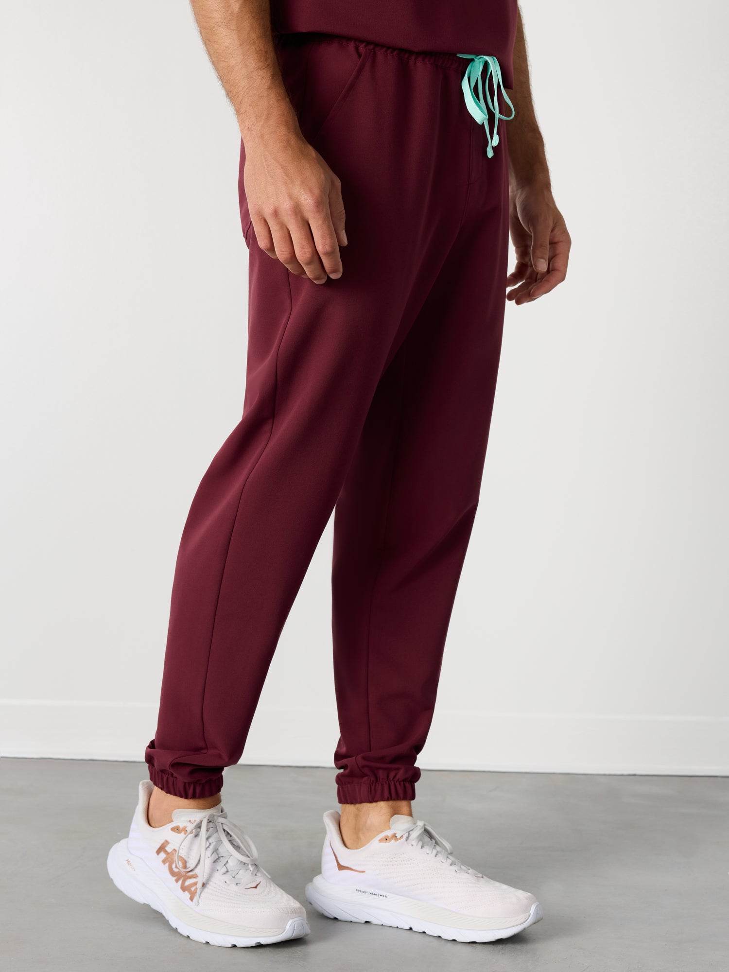WILLIAM RE-GARDE™ - BURGUNDY - Men's Jogger Pants - SILVADUR™