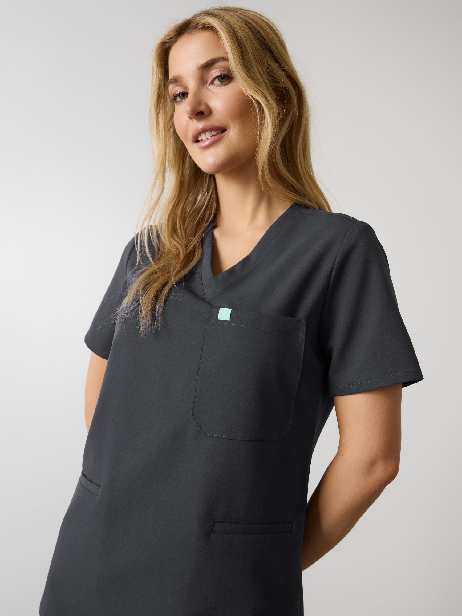 LIV RE-GARDE™ - CHARCOAL - Three Pockets Scrub Top - SILVADUR™