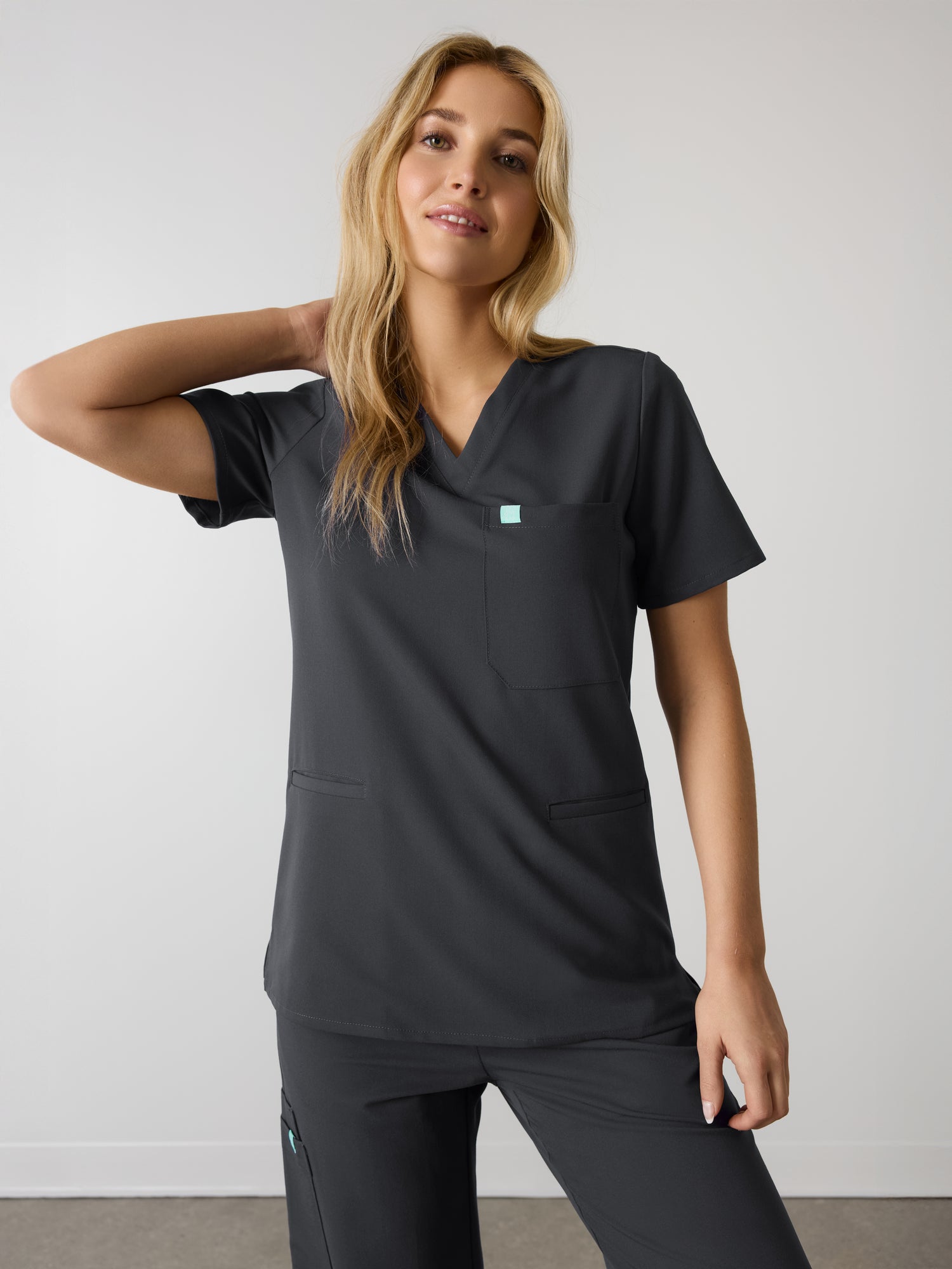 LIV RE-GARDE™ - CHARCOAL - Three Pockets Scrub Top - SILVADUR™