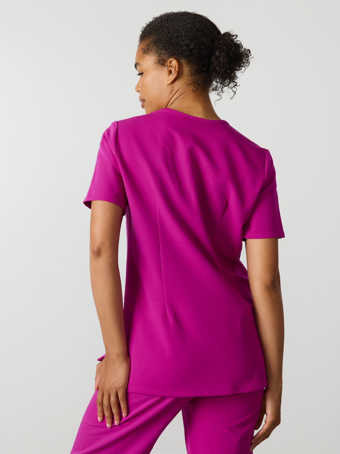 LIV RE-GARDE™ - MAGENTA - Three Pockets Scrub Top - SILVADUR™