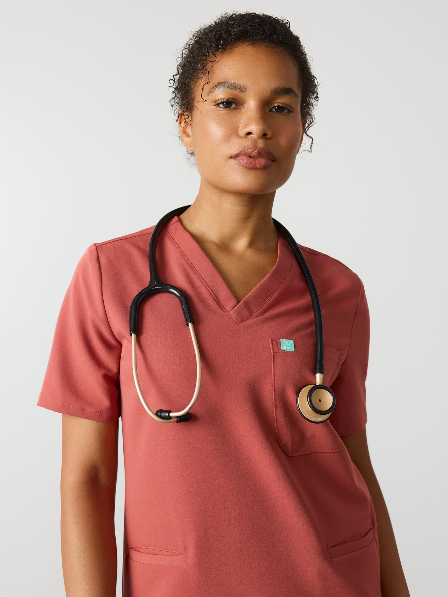 LIV RE-GARDE™ - MARSALA - Three Pockets Scrub Top - SILVADUR™