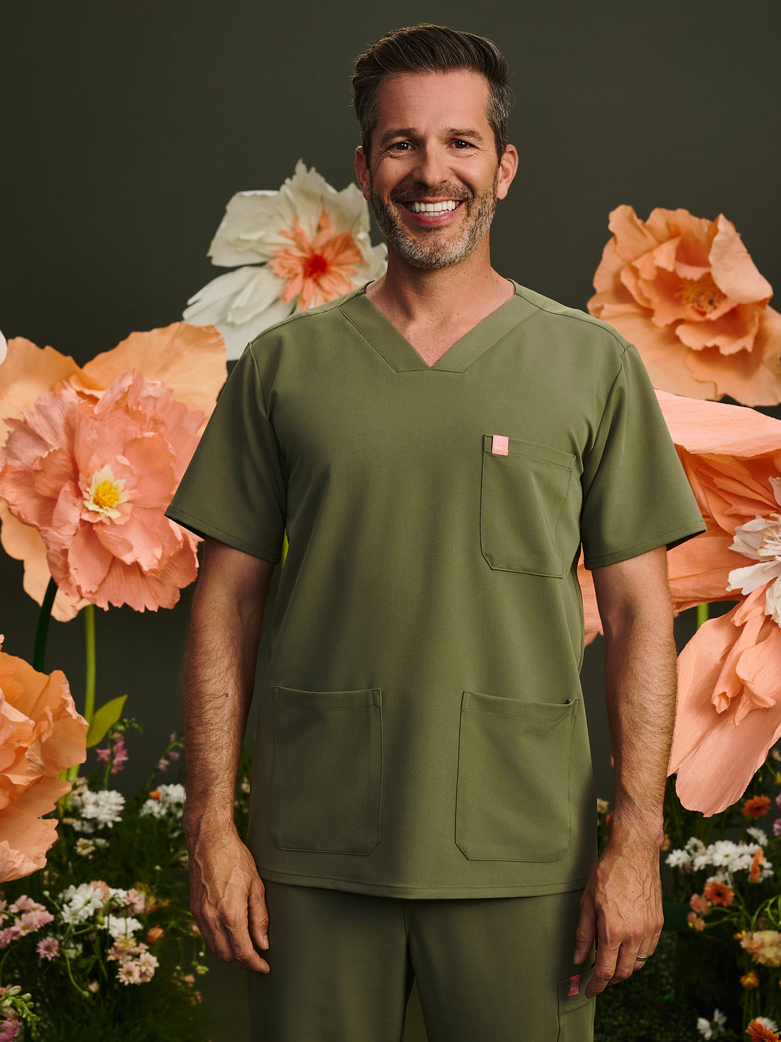 ZACK RE-GARDE™ - OLIVE BLOOM - Three Pockets Men's Scrub Top - SILVADUR™