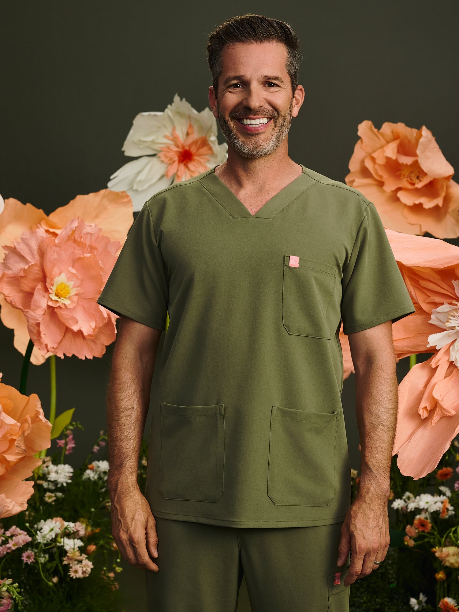 ZACK RE-GARDE™ - OLIVE BLOOM - Three Pockets Men's Scrub Top - SILVADUR™