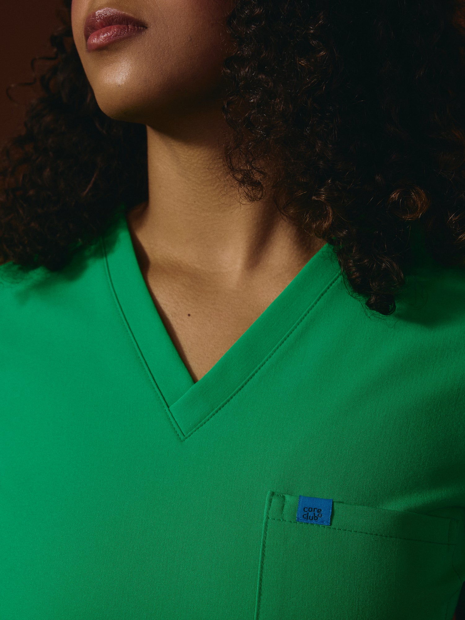CHLOE RE-GARDE™ - G-M x PONY GREEN - Three Pockets Scrub Top - SILVADUR™