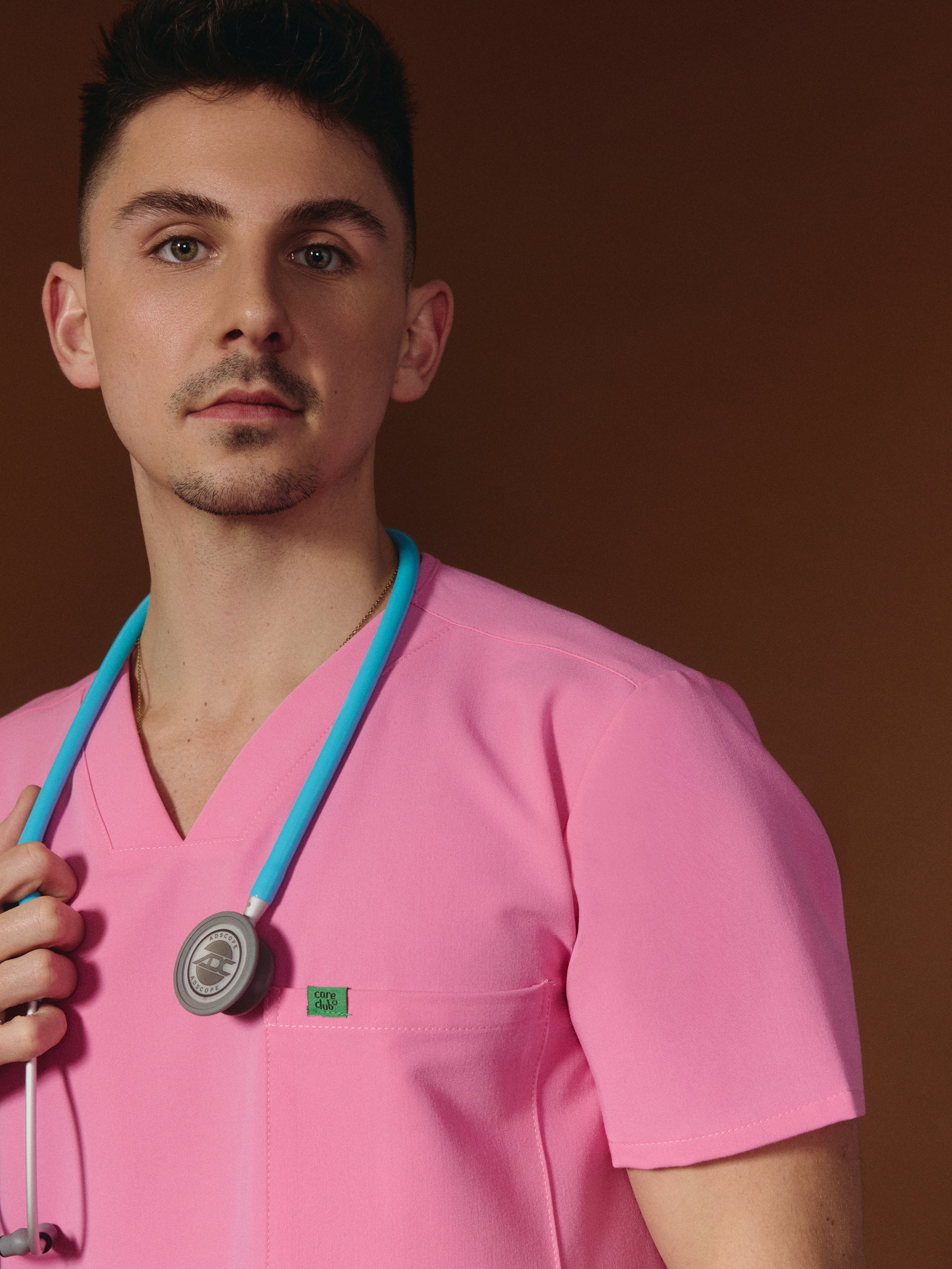 LOGAN RE-GARDE™ - G-M x PONY PINK - One Pocket Men's Scrub Top - SILVADUR™